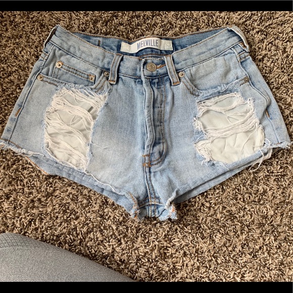 Brandy Melville Jean shorts - Picture 1 of 3